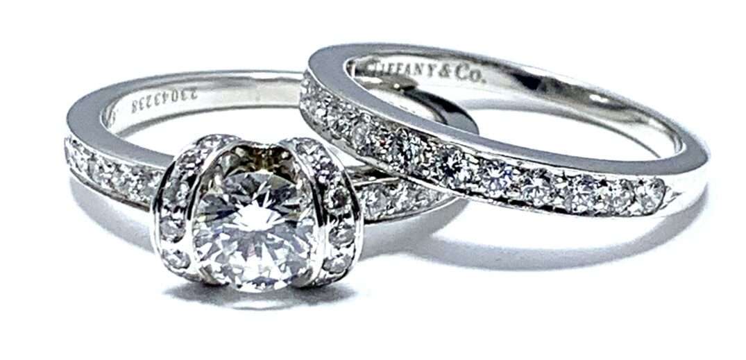 خاتم из платины и бриллиантов Tiffany