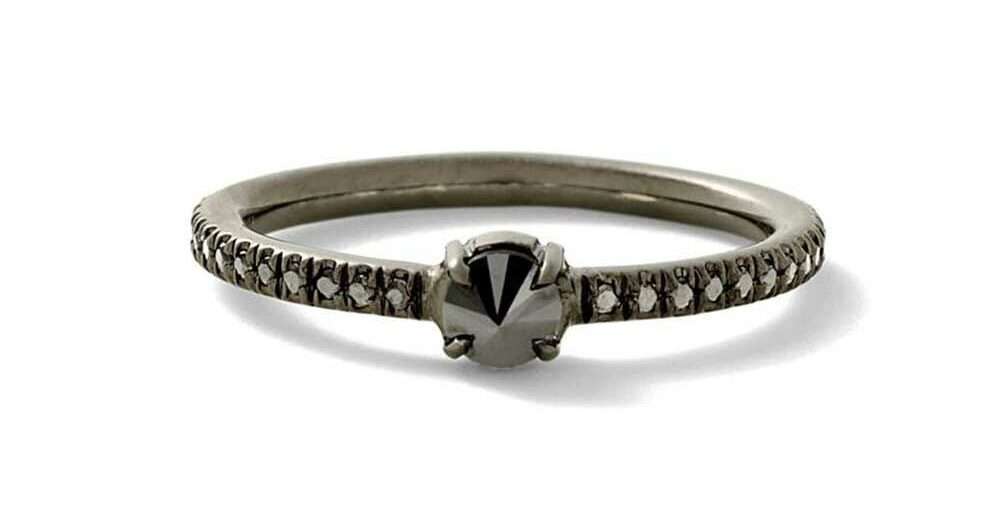 Classic gold solitaire ring