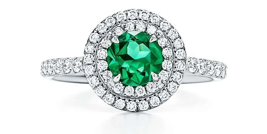 ring с изумрудом