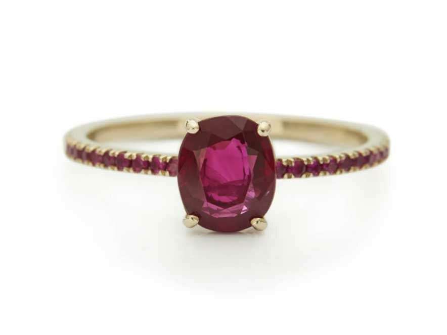 Classic oval ruby