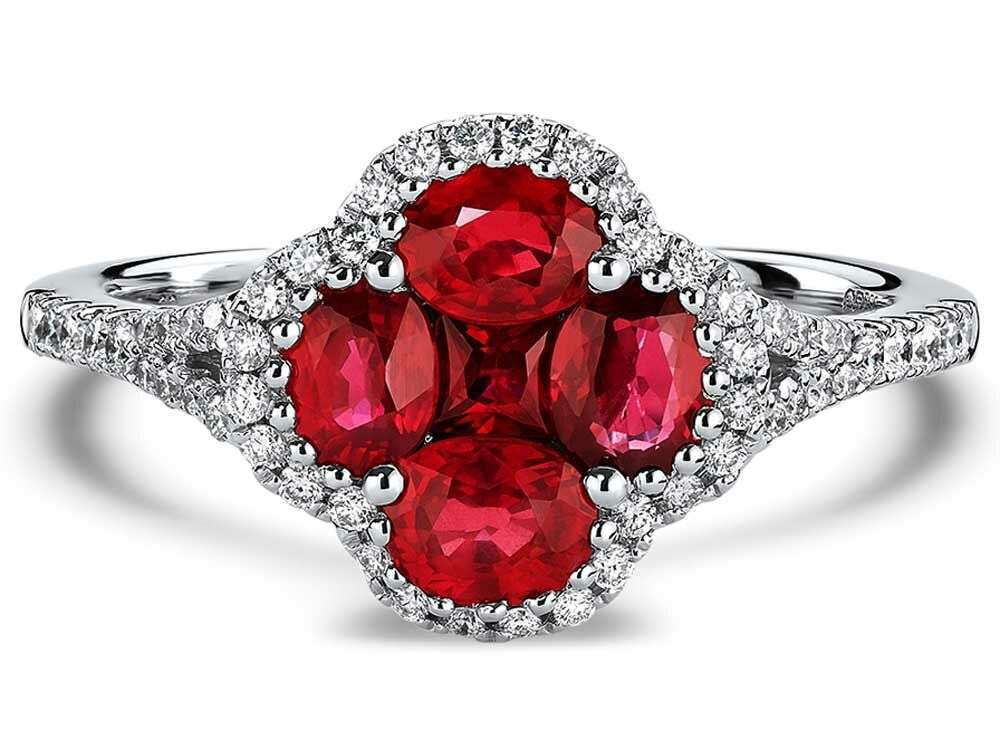 ring с рубинами и бриллиантами