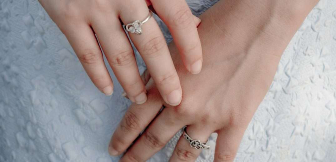How to Choose a Ring Based on Finger Shape